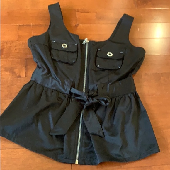 Beautiful 2b Bebe top - Picture 1 of 2